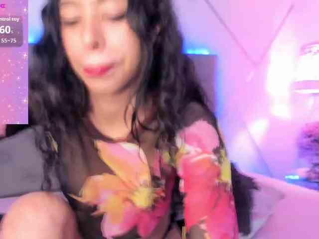 EMMAAA-STOONEE webcam