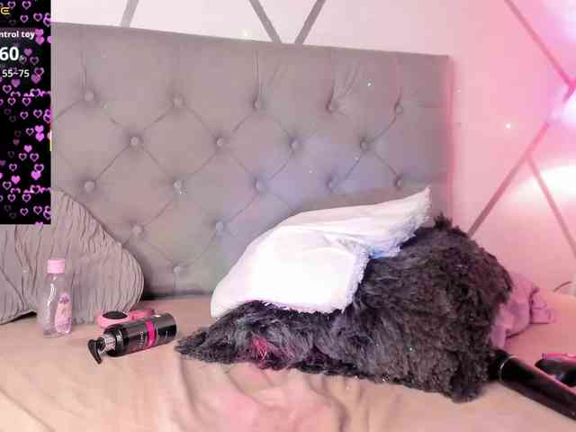 EMMAAA-STOONEE webcam