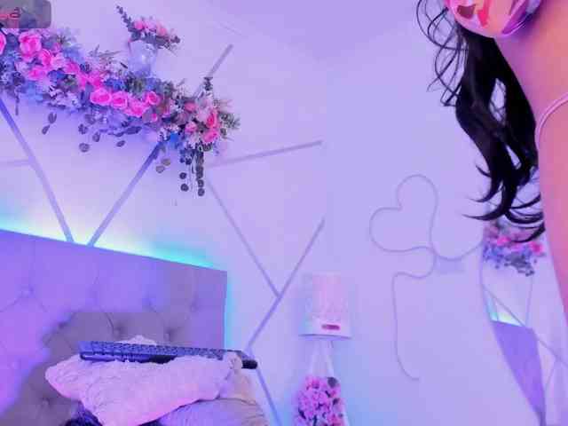 EMMAAA-STOONEE
