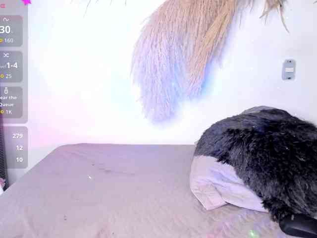 EMMAAA-STOONEE webcam