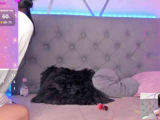 EMMAAA-STOONEE webcam