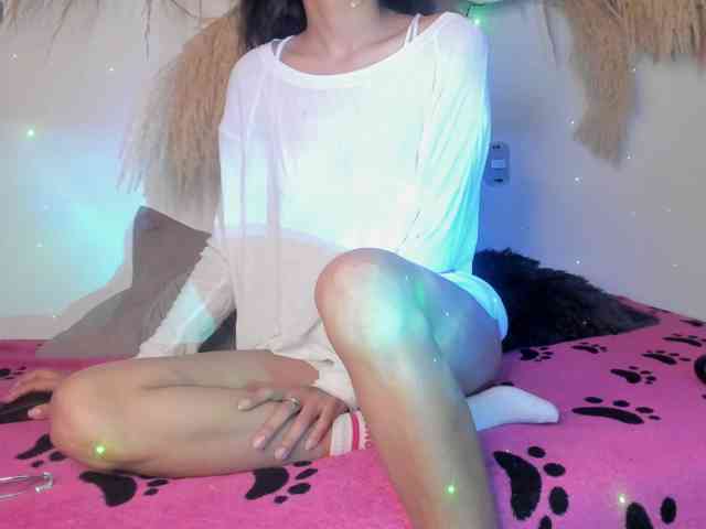 EMMAAA-STOONEE