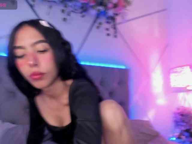 EMMAAA-STOONEE webcam