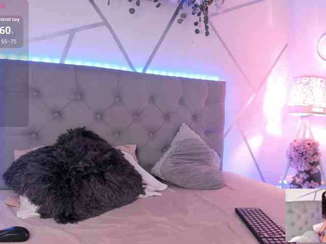 EMMAAA-STOONEE webcam