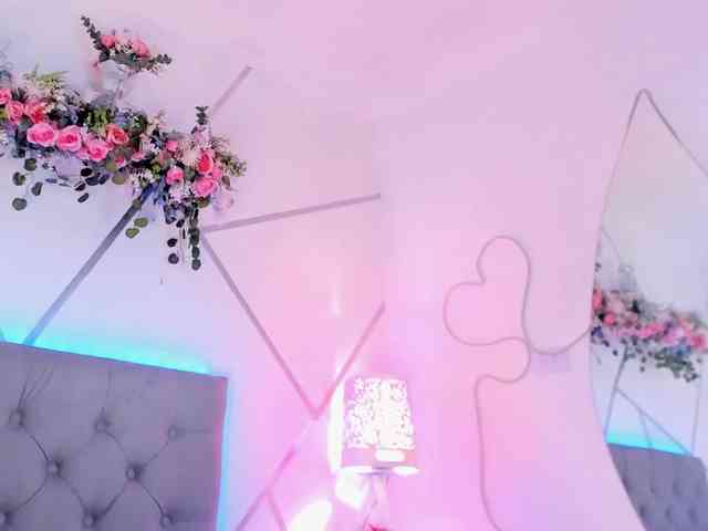 EMMAAA-STOONEE webcam