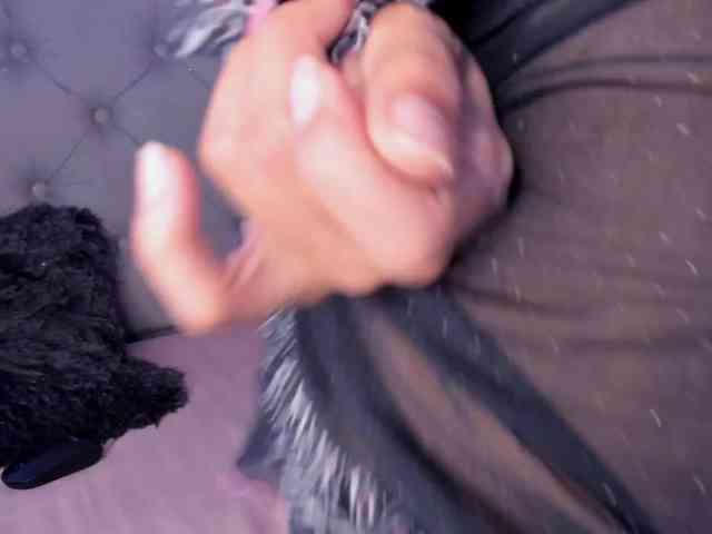 EMMAAA-STOONEE webcam