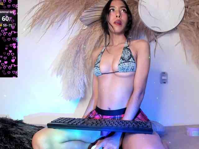 EMMAAA-STOONEE