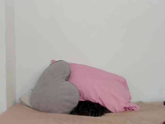EMMAAA-STOONEE webcam