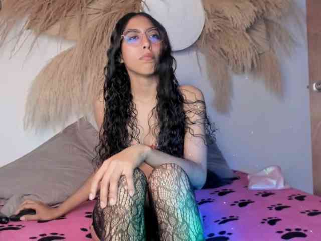 EMMAAA-STOONEE