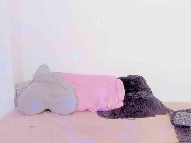 EMMAAA-STOONEE webcam