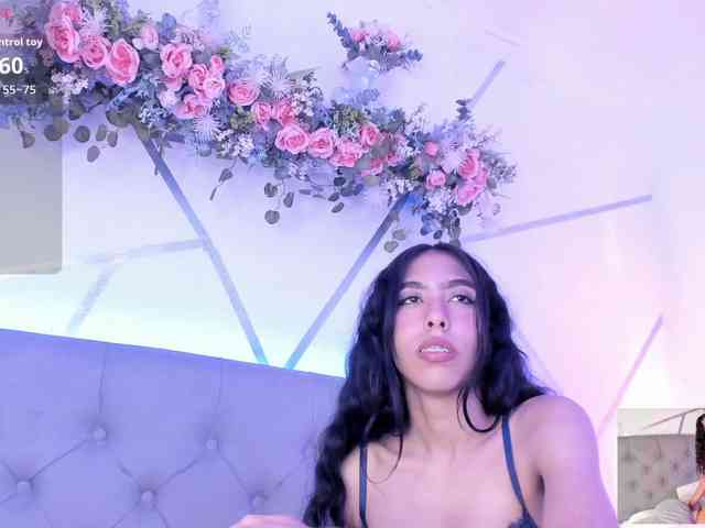 EMMAAA-STOONEE webcam