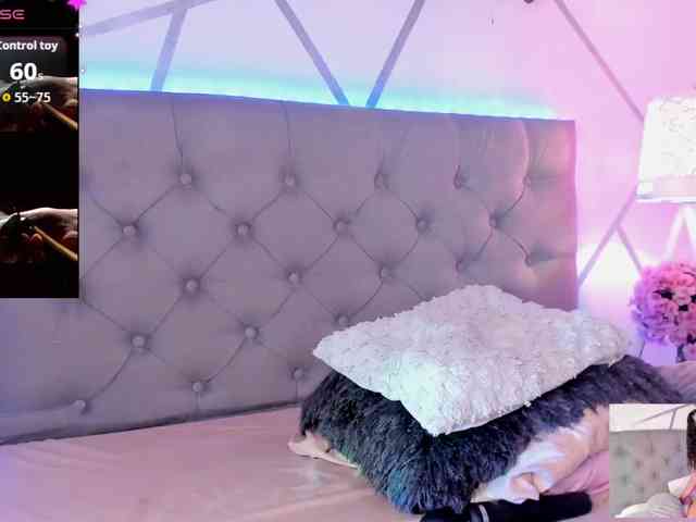 EMMAAA-STOONEE webcam