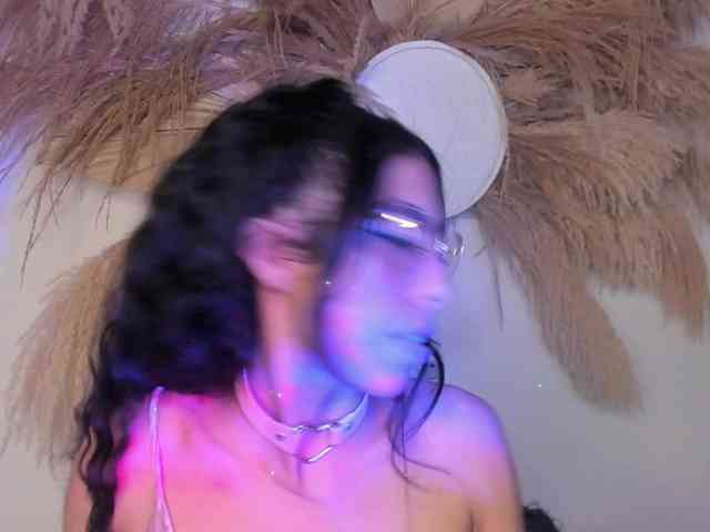 EMMAAA-STOONEE