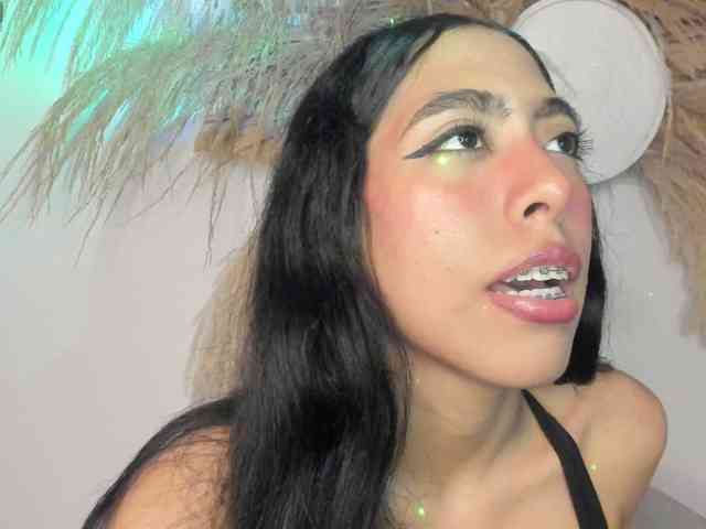 EMMAAA-STOONEE