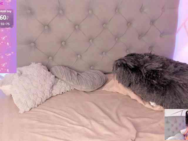 EMMAAA-STOONEE webcam