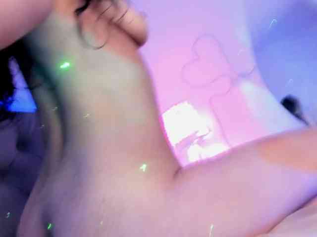 EMMAAA-STOONEE webcam
