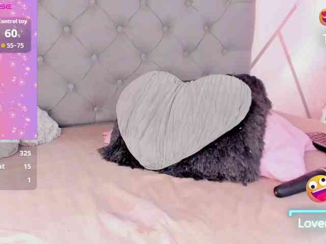 EMMAAA-STOONEE webcam