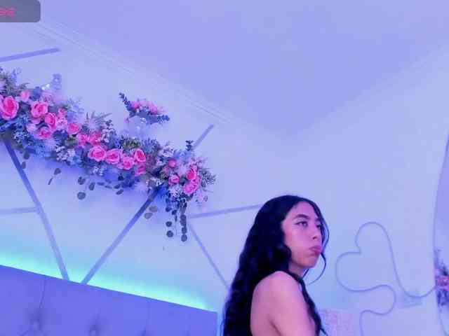 EMMAAA-STOONEE webcam
