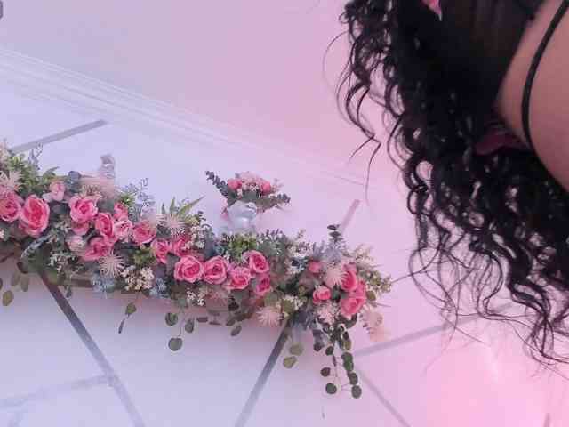 EMMAAA-STOONEE webcam