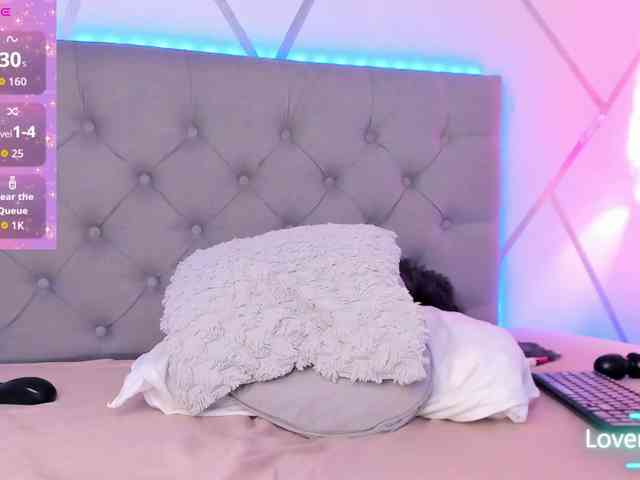 EMMAAA-STOONEE webcam