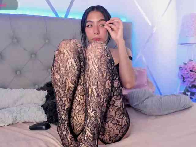 EMMAAA-STOONEE webcam
