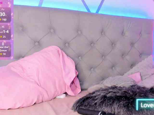 EMMAAA-STOONEE webcam