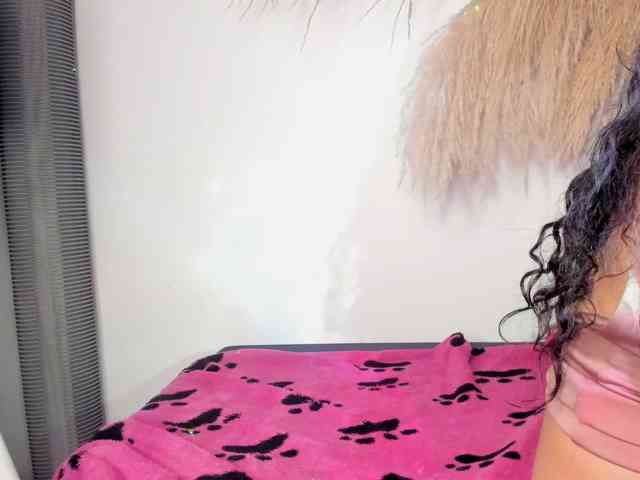 EMMAAA-STOONEE