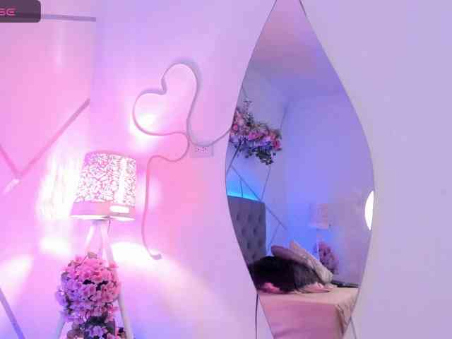 EMMAAA-STOONEE webcam