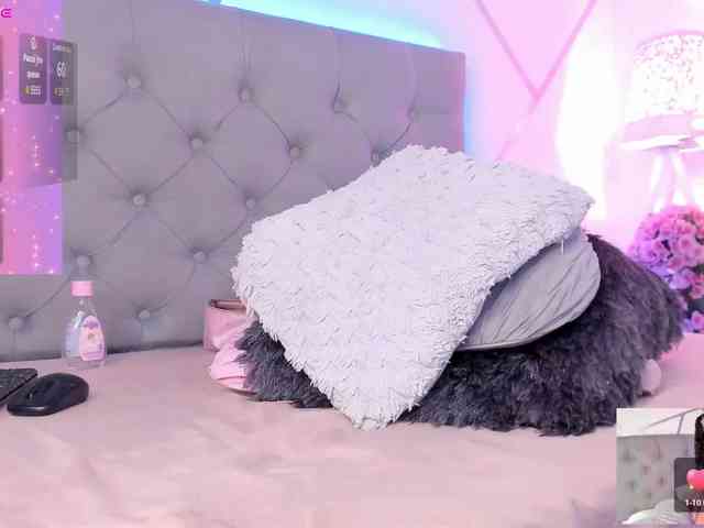 EMMAAA-STOONEE webcam