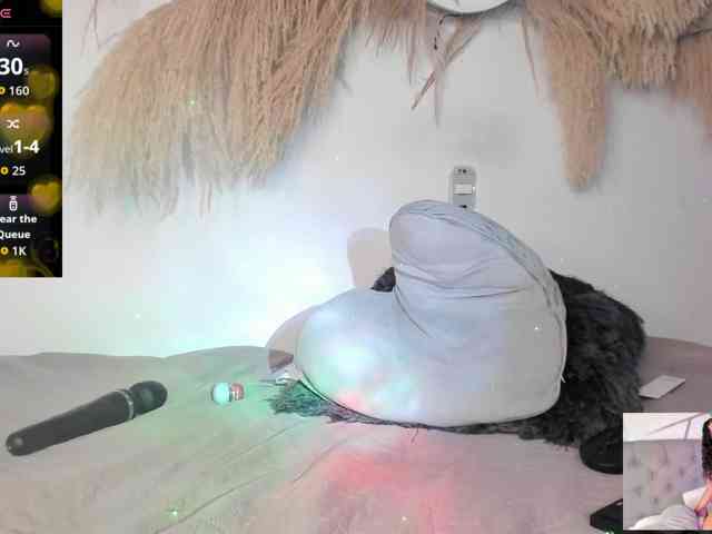 EMMAAA-STOONEE webcam