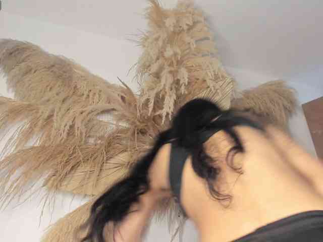 EMMAAA-STOONEE webcam