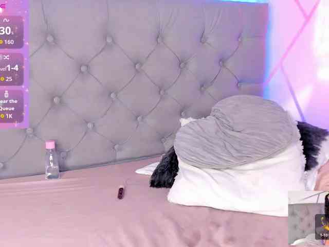 EMMAAA-STOONEE webcam