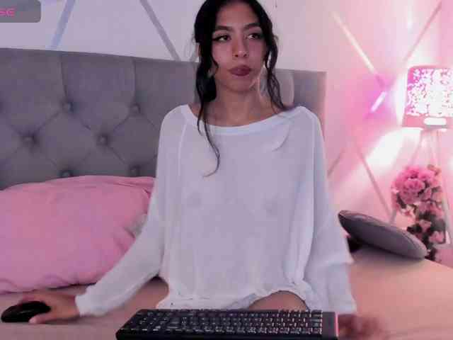 EMMAAA-STOONEE webcam