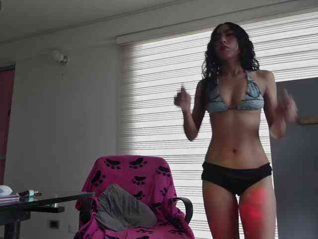EMMAAA-STOONEE