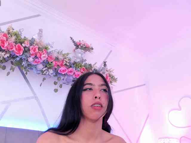 EMMAAA-STOONEE webcam