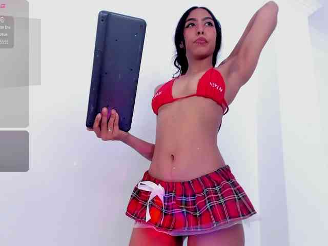 EMMAAA-STOONEE webcam