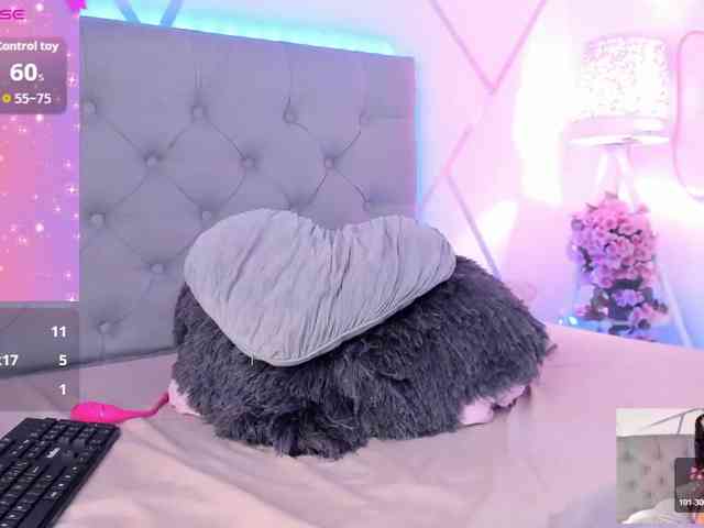 EMMAAA-STOONEE webcam