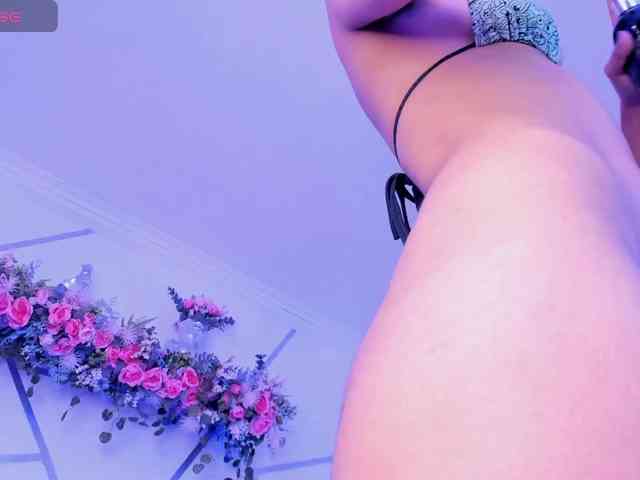 EMMAAA-STOONEE EMMAAA-STOONEE