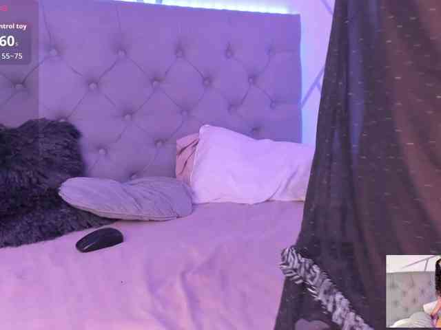 EMMAAA-STOONEE webcam