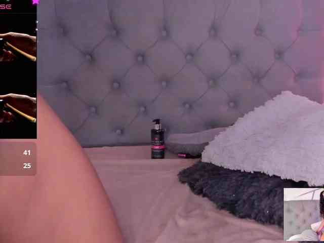 EMMAAA-STOONEE webcam