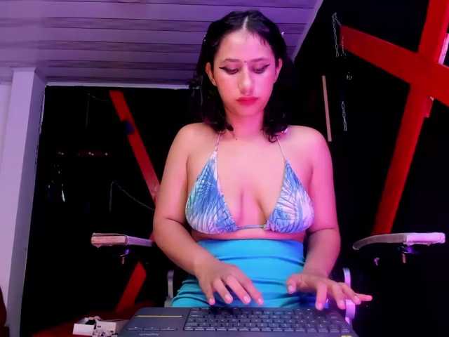 Darkd0ll live cam preview