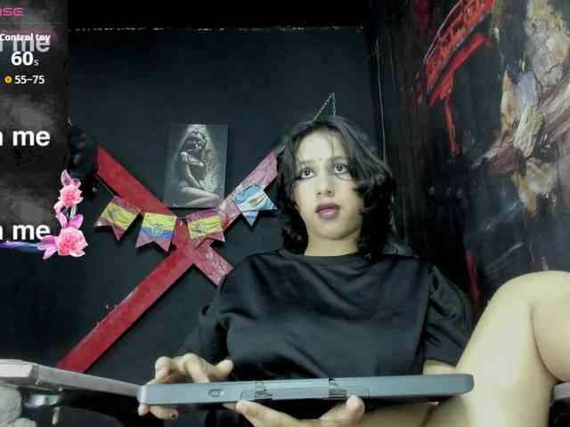 Darkd0ll webcam