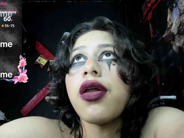 Darkd0ll webcam