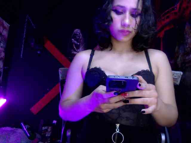 Darkd0ll's webcam live show