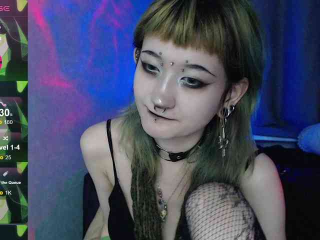 Trish-Taylor webcam