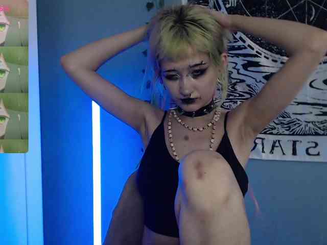 Trish-Taylor webcam