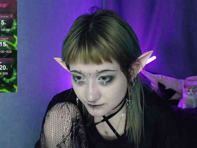 Trish-Taylor webcam