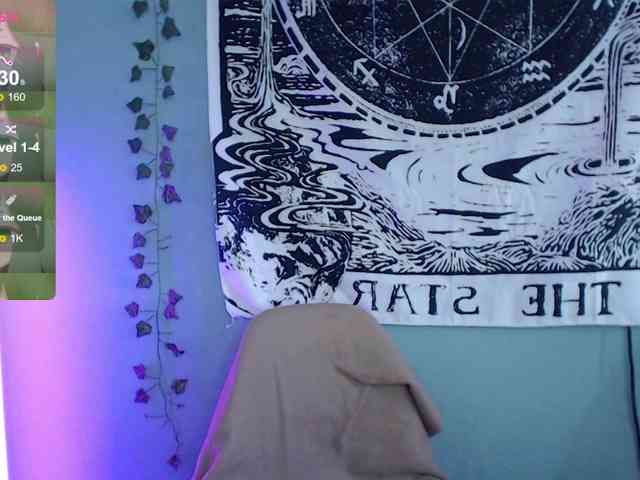 Trish-Taylor webcam