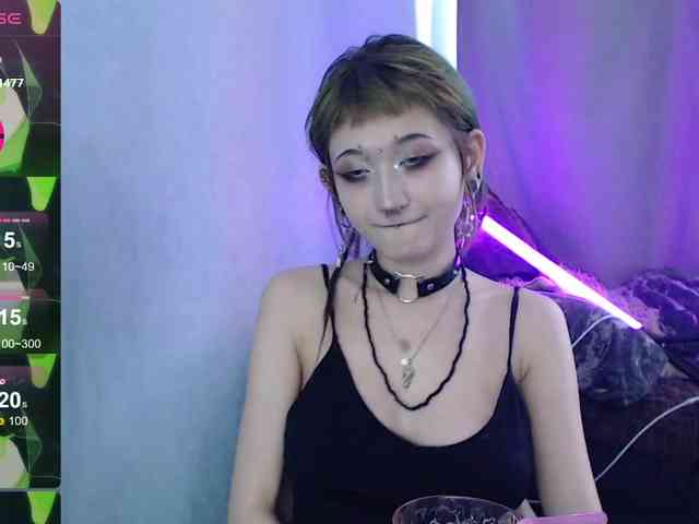 Trish-Taylor webcam