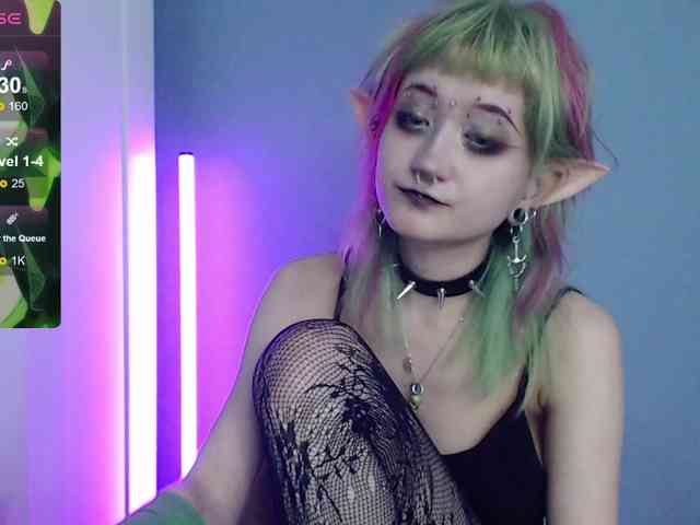 Trish-Taylor webcam